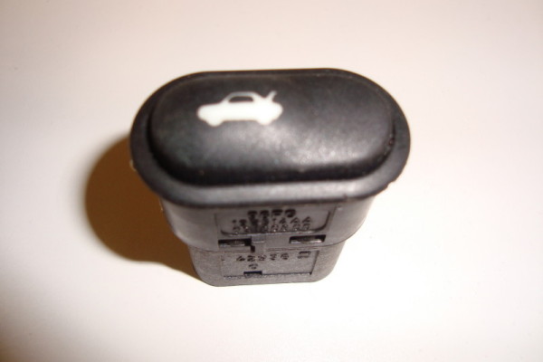 Boot tailgate release switch button