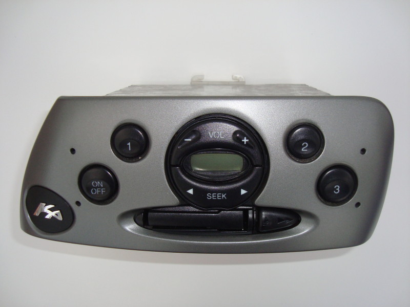 Radio cassette (grey)